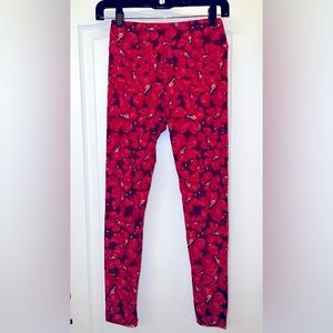 ❌(stolen)
 LulaRoe Hibiscus 🌺 leggings